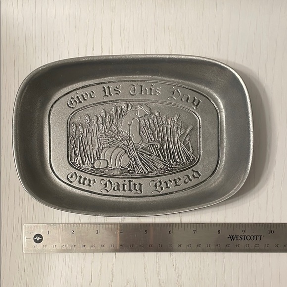 Wilton Pewter Platter Bread Dish “Give Us This Day” - Picture 5 of 6